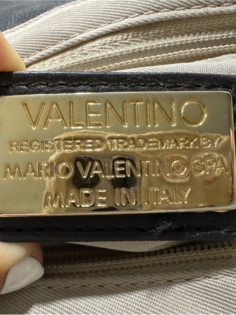 Valentino Black Quilted Shoulder Bag with Gold Hardware - Picture 4 of 8